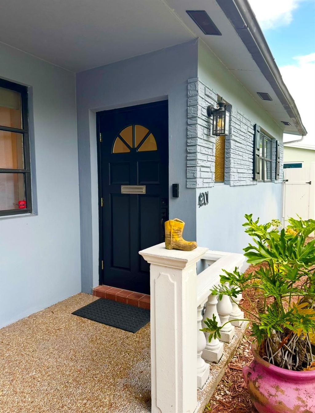 Photo of 4201 Thomas St, Hollywood, FL 33021 (MLS # F10533796)