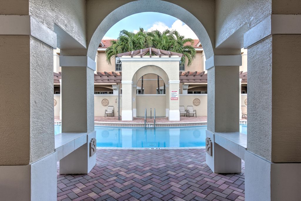 Photo of 4709 Artesa Way E, Palm Beach Gardens, FL 33418 (MLS # R10802759)