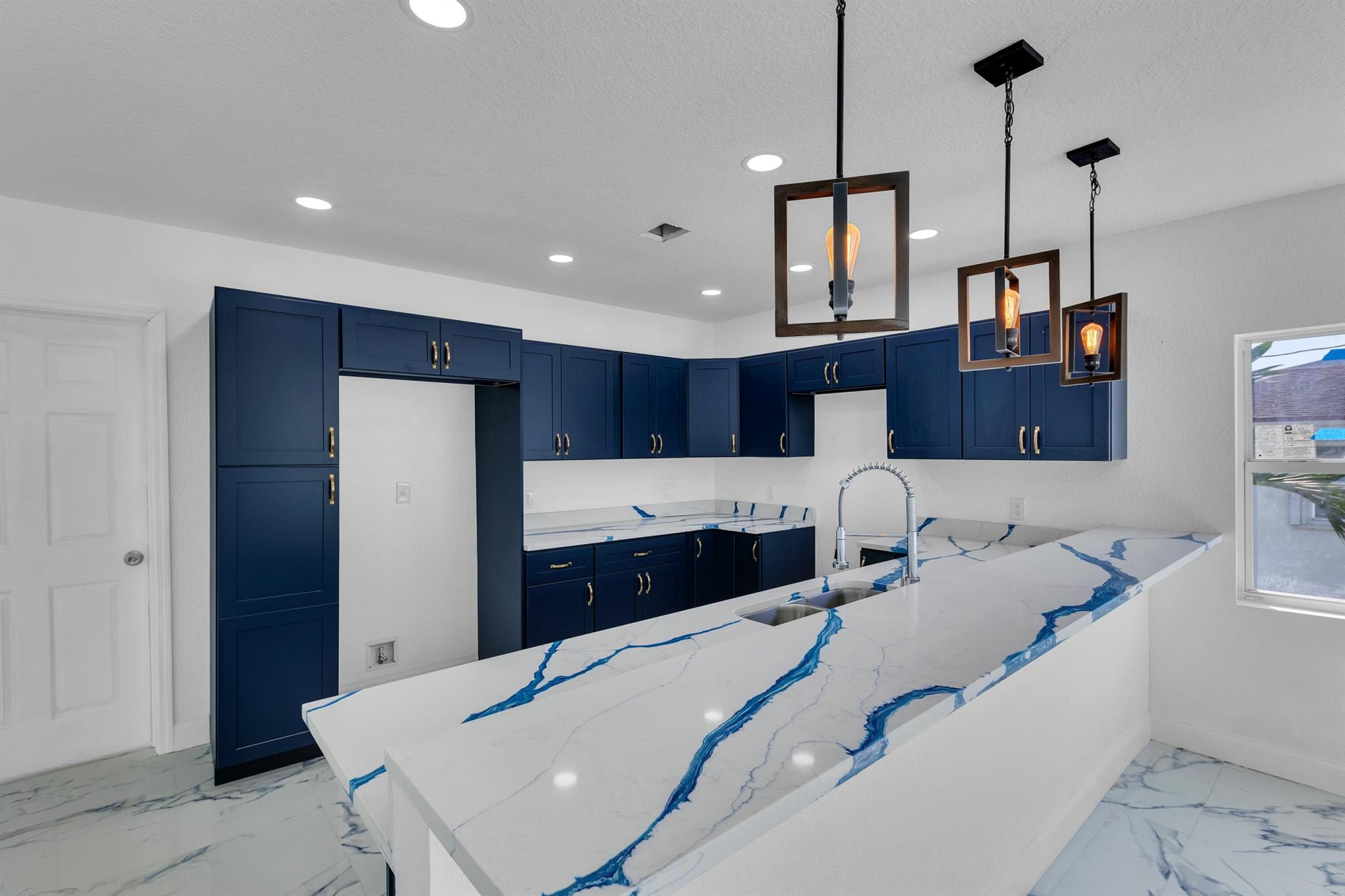 2937 NW 8th Court