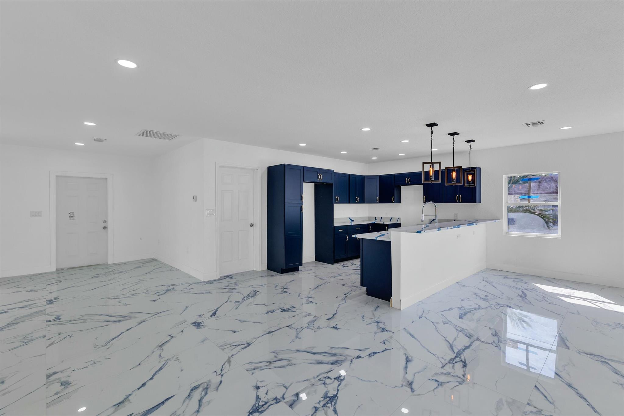2937 NW 8th Court