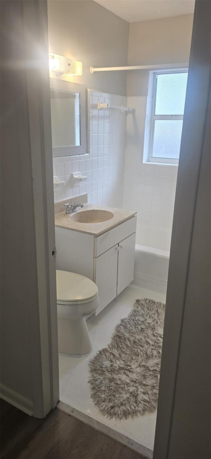 721 N F St 2