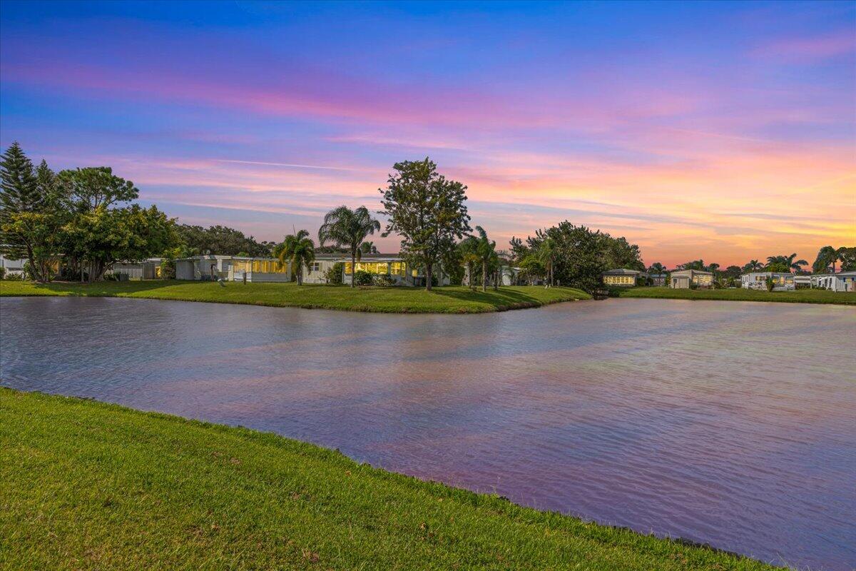 Spanish Lakes Riverside - Residential