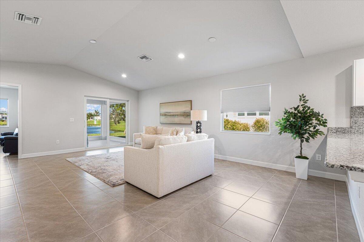 Spanish Lakes Riverside - Residential