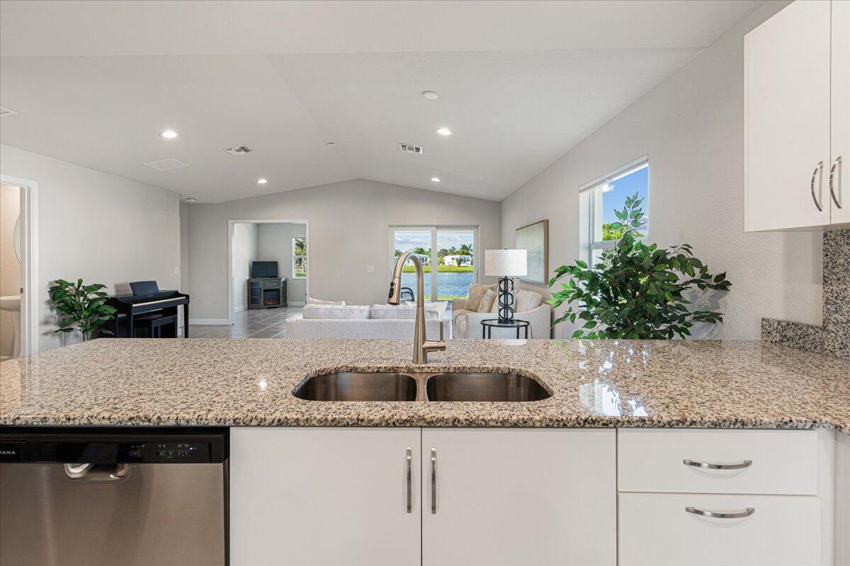 Spanish Lakes Riverside - Residential