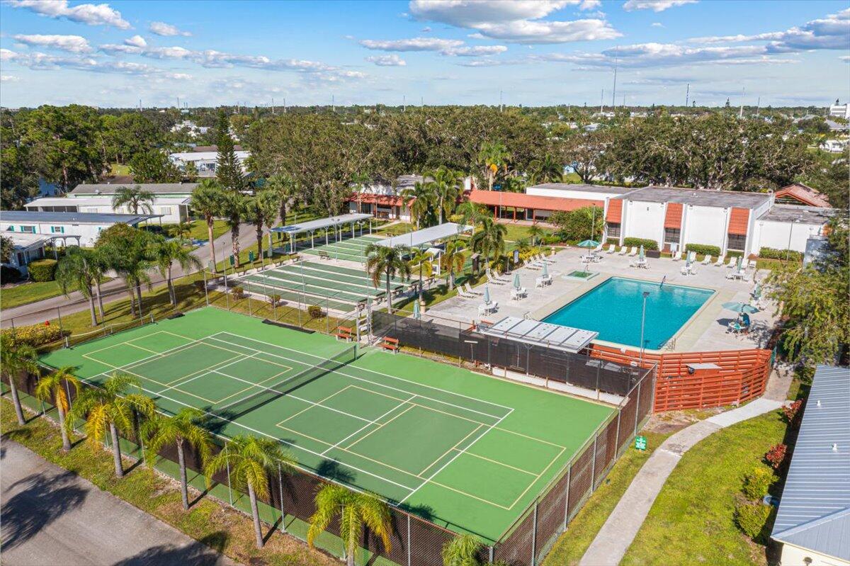 Spanish Lakes Riverside - Residential