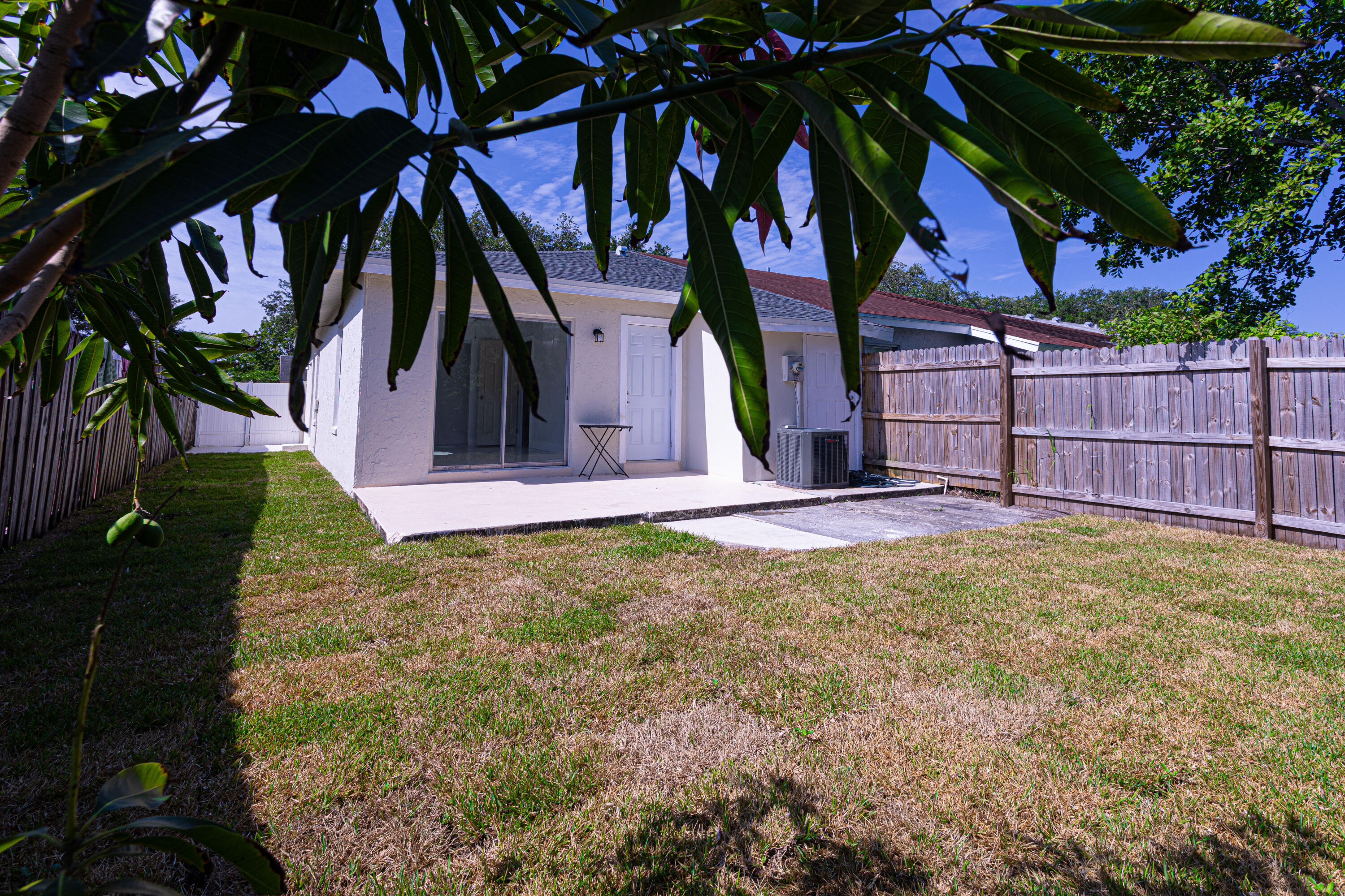 VILLA DEL TRIO - Residential