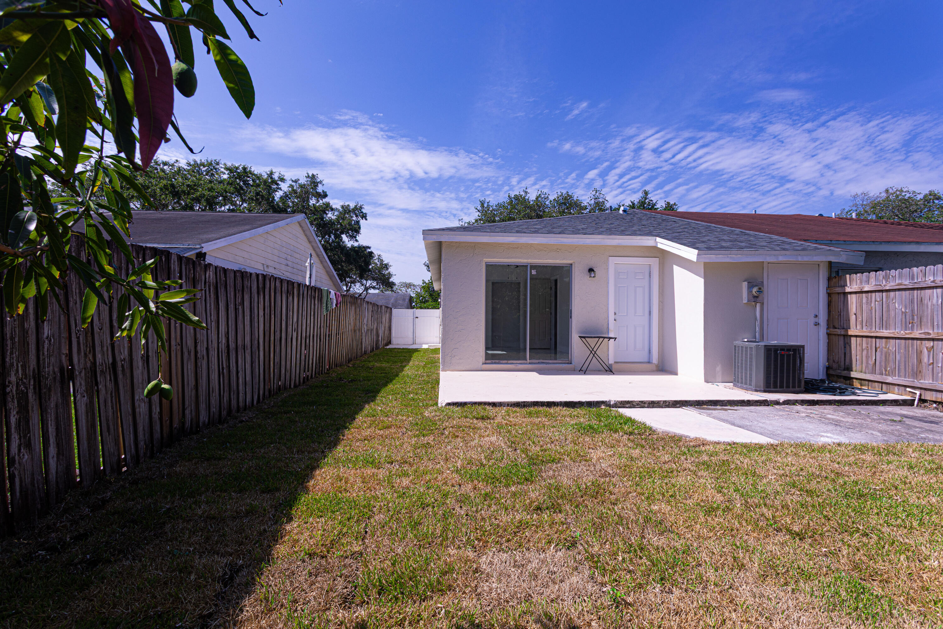 VILLA DEL TRIO - Residential