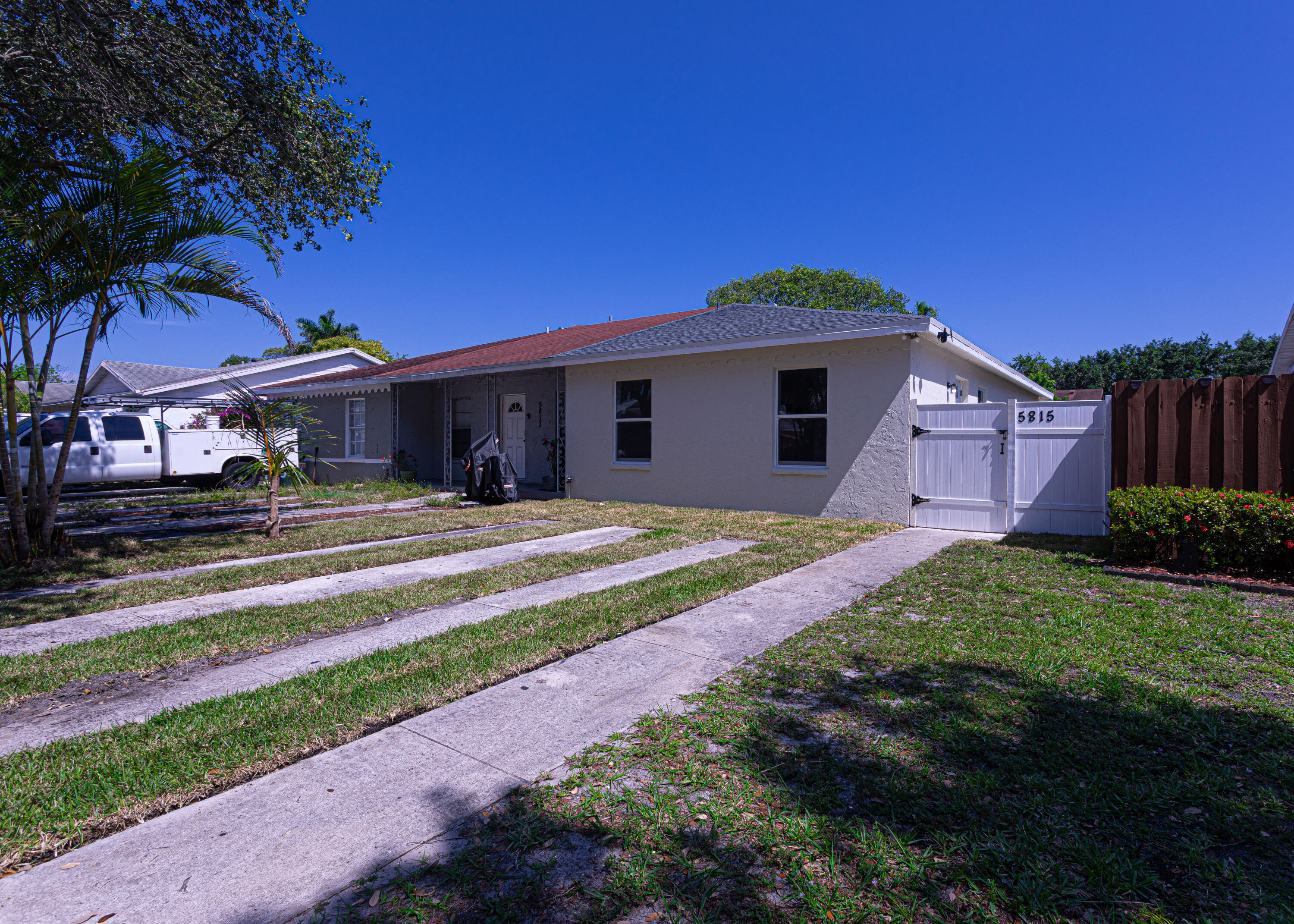 5815 S 38th Street