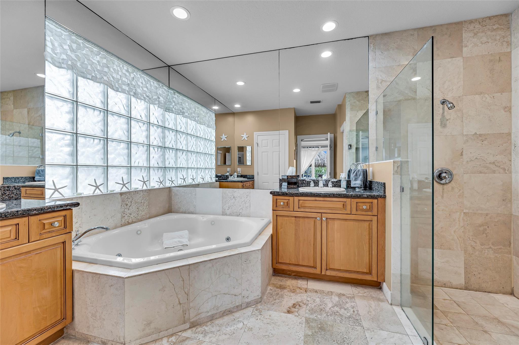 Venetian Isles 1st Sec 43 - Residential