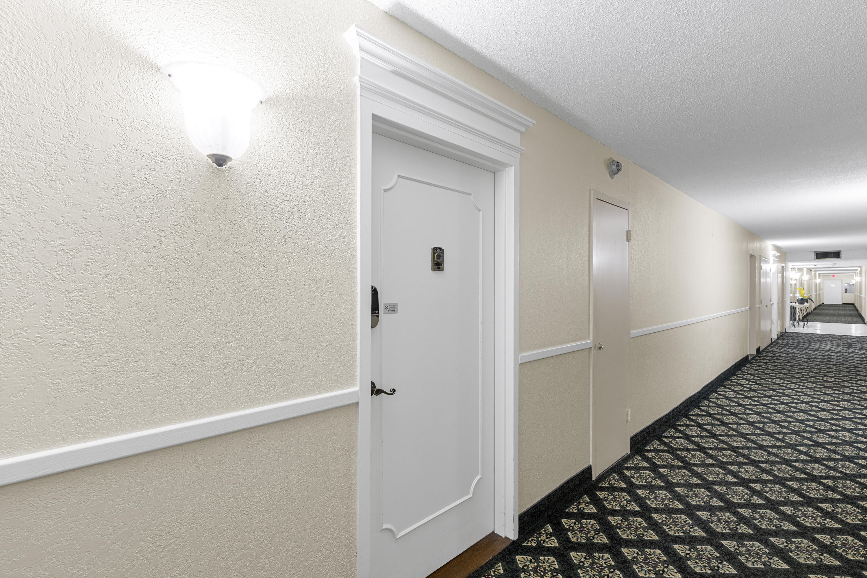 COUNTRY CLUB TOWERS CONDO - Residential