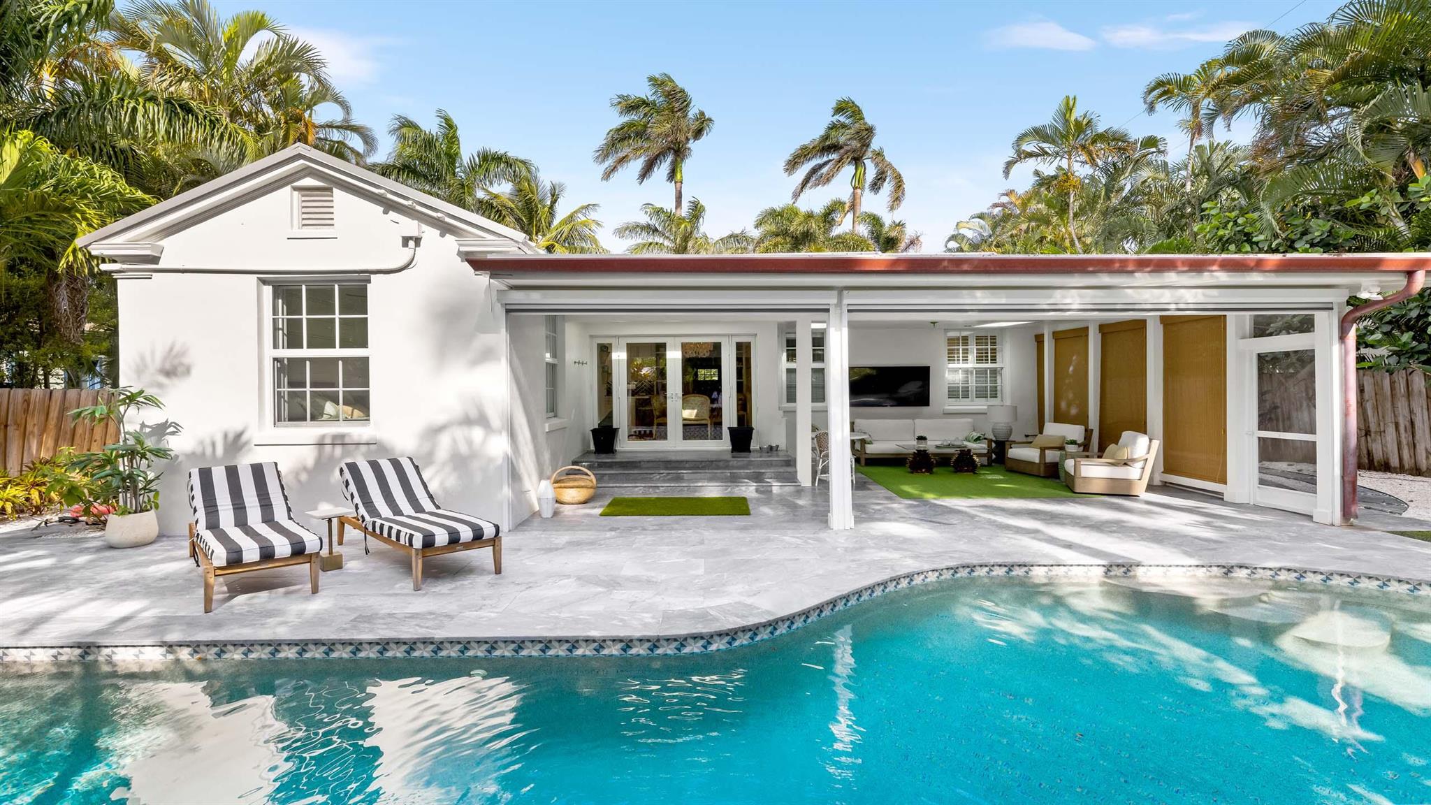 DELRAY BEACH ESPLANADE - Residential