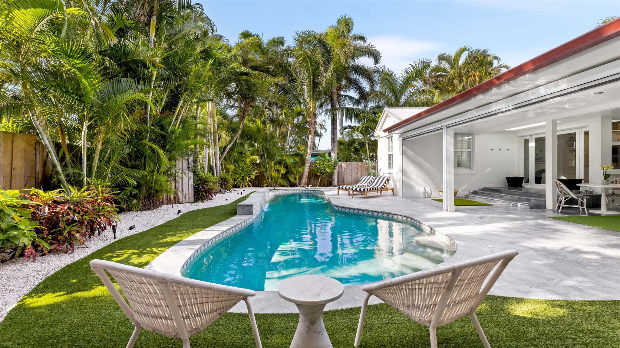 DELRAY BEACH ESPLANADE - Residential