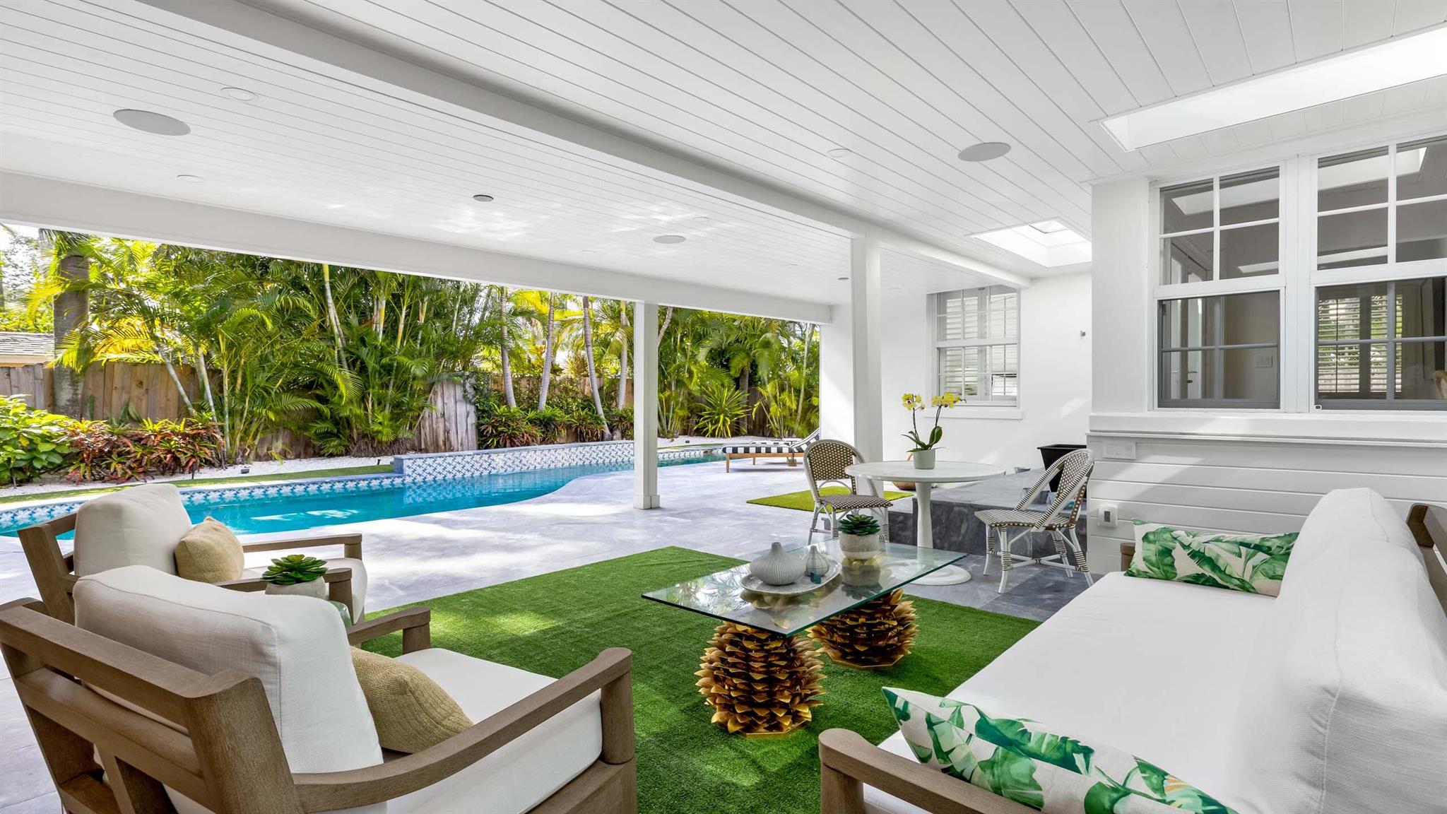 DELRAY BEACH ESPLANADE - Residential