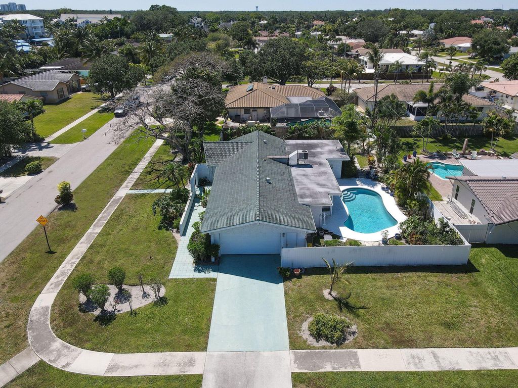 Photo of 2013 Ardley Road, North Palm Beach, FL 33408 (MLS # R10978516)