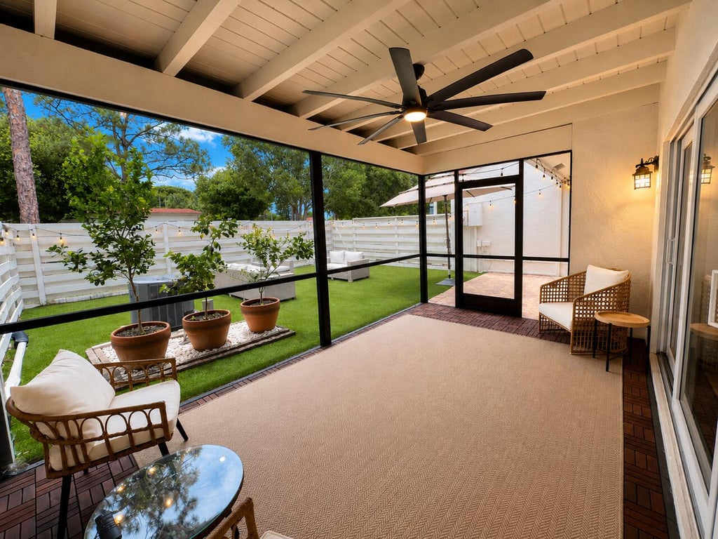 Photo of 21596 Coronado Avenue, Boca Raton, FL 33433 (MLS # B26068975)