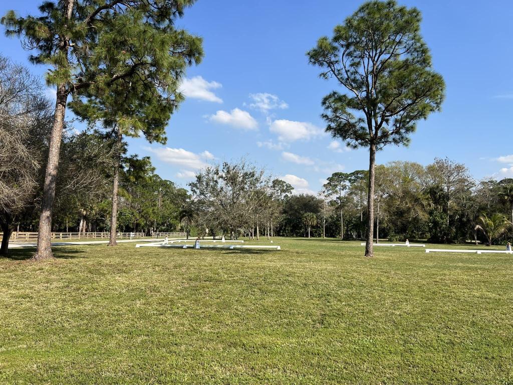 PADDOCK PARK 2 OF WELLINGTON - Residential