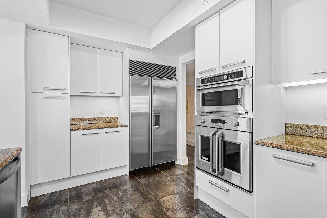 DIPLOMAT OCEANFRONT RESID - Residential