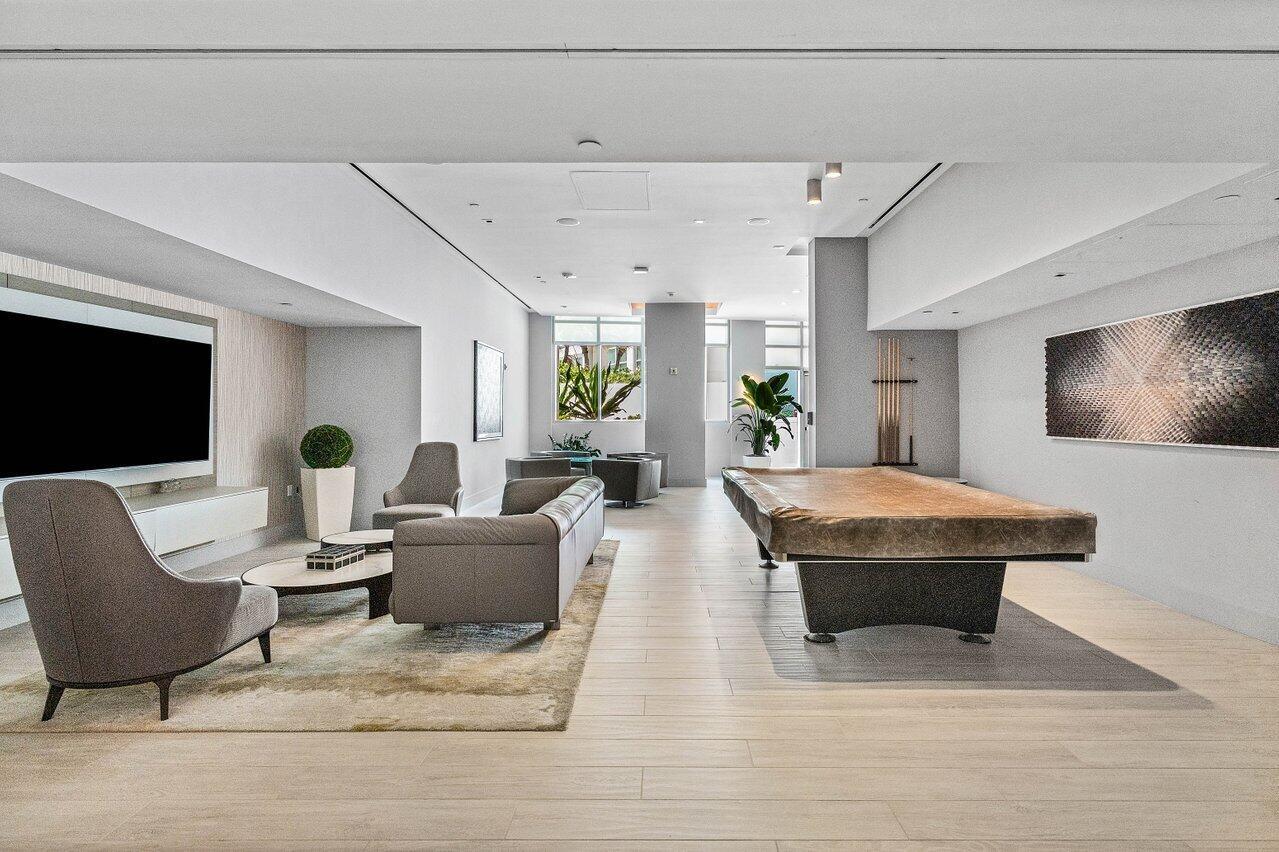 DIPLOMAT OCEANFRONT RESID - Residential