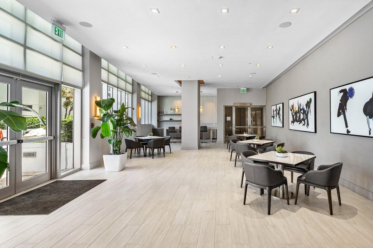DIPLOMAT OCEANFRONT RESID - Residential