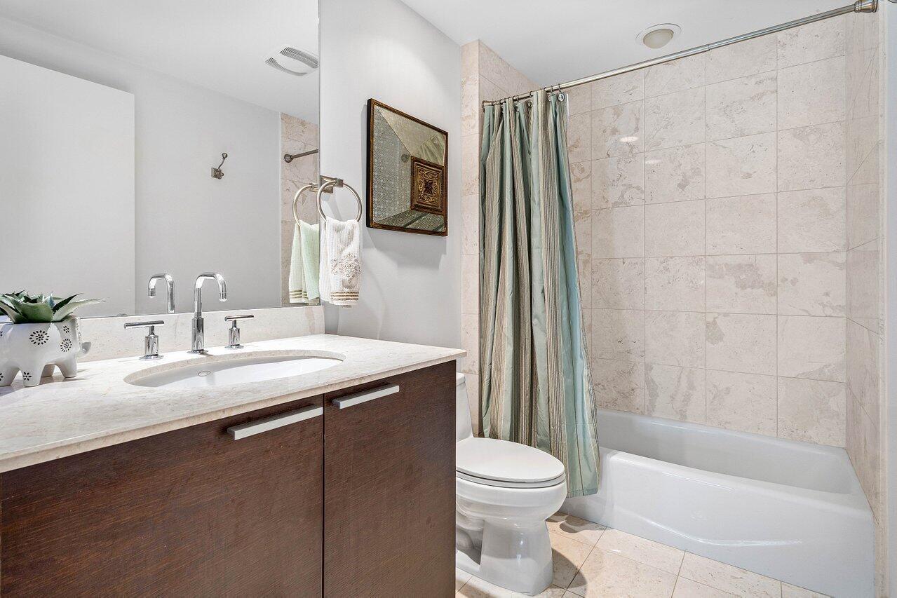 DIPLOMAT OCEANFRONT RESID - Residential