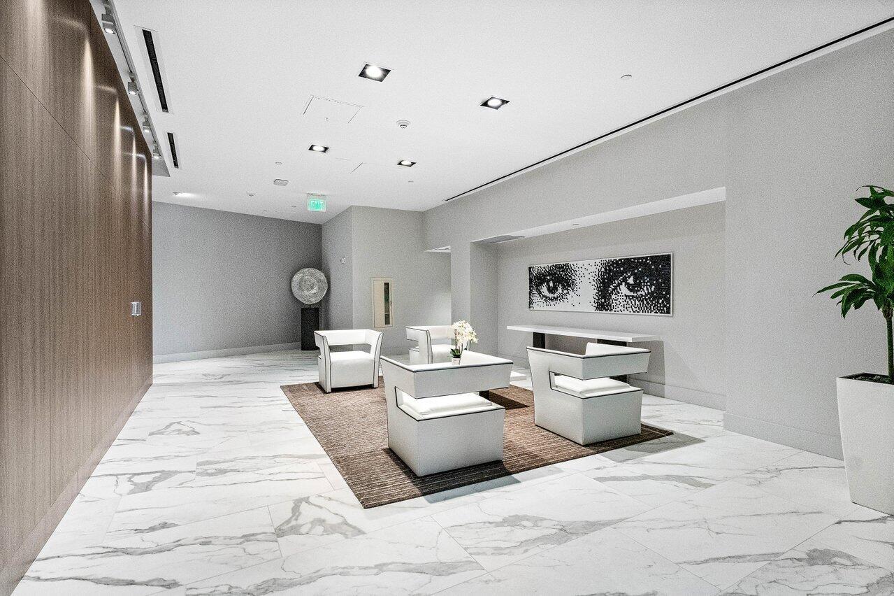 DIPLOMAT OCEANFRONT RESID - Residential