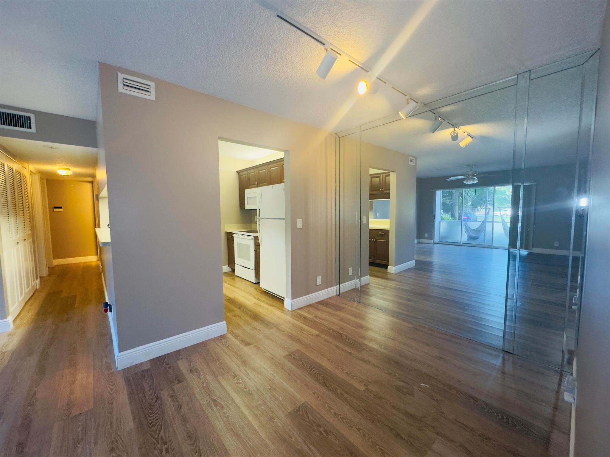 PINE RIDGE AT DELRAY BEAC - Residential Lease