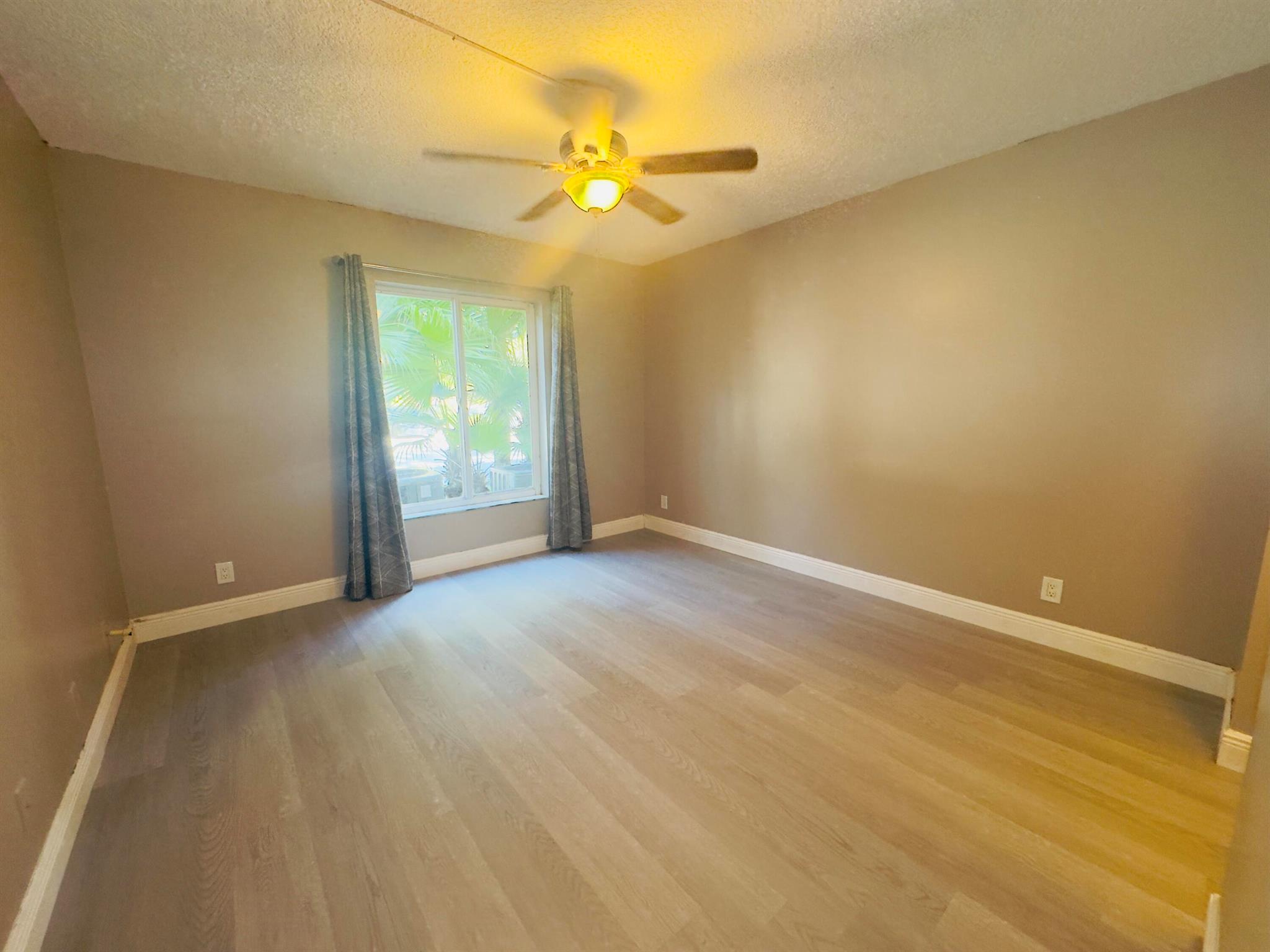 PINE RIDGE AT DELRAY BEAC - Residential Lease