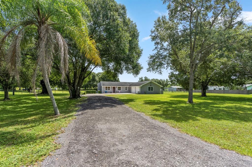 Photo of 3070 Rogers Road, Fort Pierce, FL 34981 (MLS # R10740225)