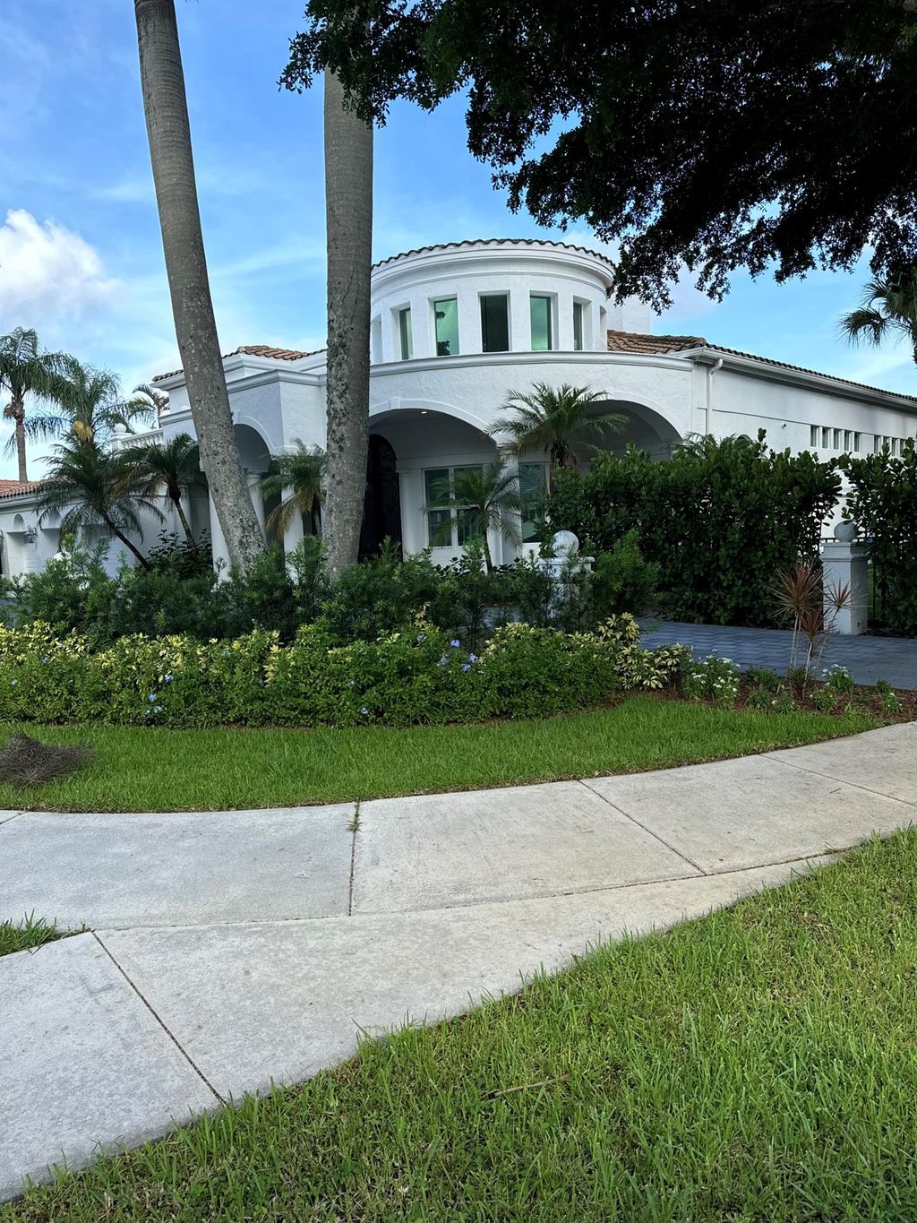 Photo of 2250 Parkside Street, Boca Raton, FL 33486 (MLS # R10996908)