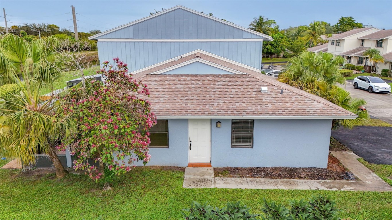 Country Lake - Residential