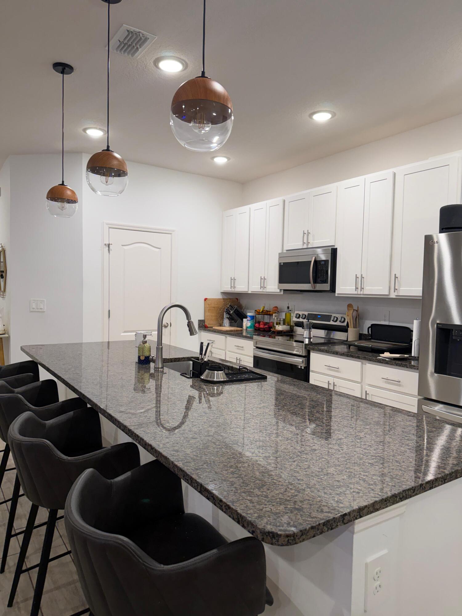 PORT ST LUCIE SECTION 48 1ST REPLAT - Residential