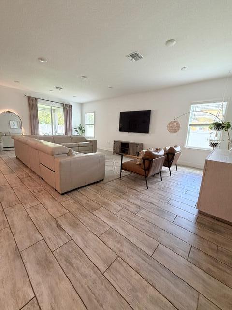 PORT ST LUCIE SECTION 48 1ST REPLAT - Residential