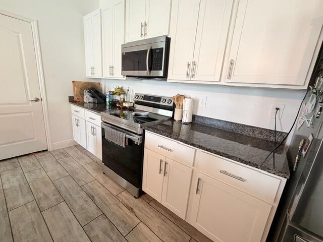 PORT ST LUCIE SECTION 48 1ST REPLAT - Residential