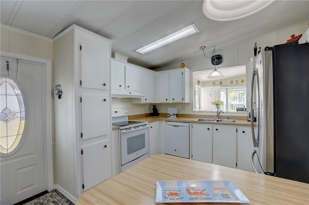 BAREFOOT BAY UNIT 1 - Residential