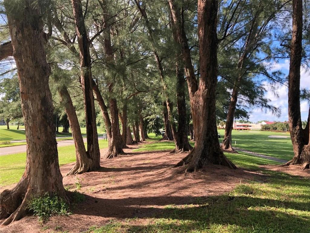 HOLLYBROOK - Residential