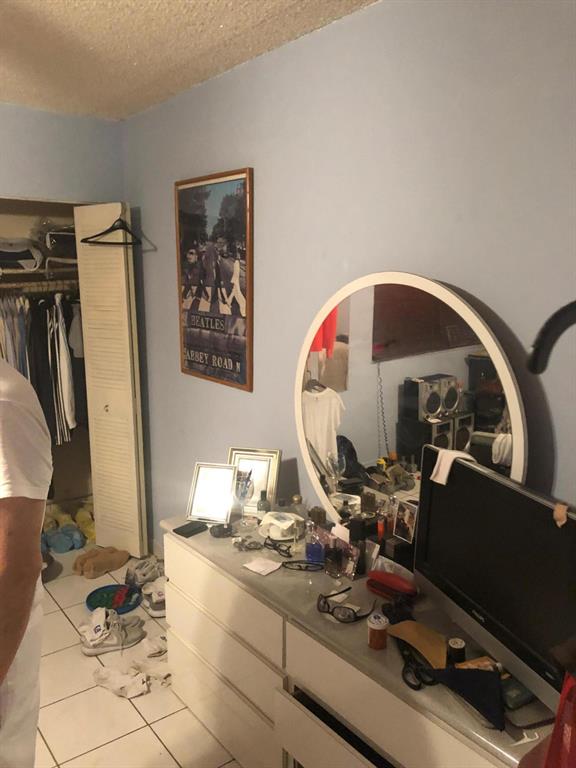 MANGO HILL CONDO NO 2 - Residential