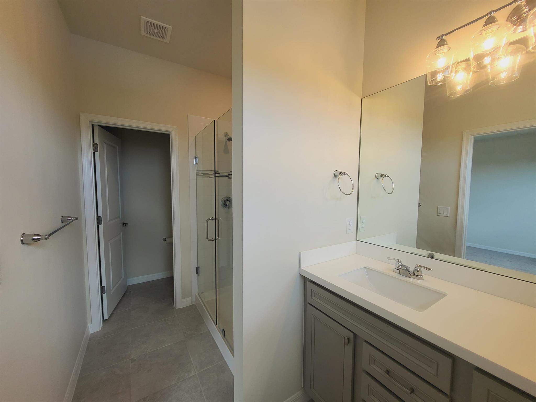 PRESTON SQUARE - Residential Lease
