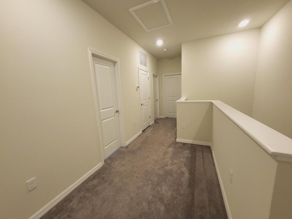 PRESTON SQUARE - Residential Lease