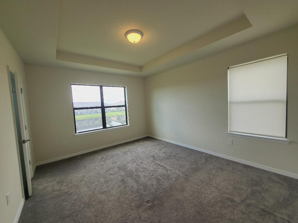 PRESTON SQUARE - Residential Lease