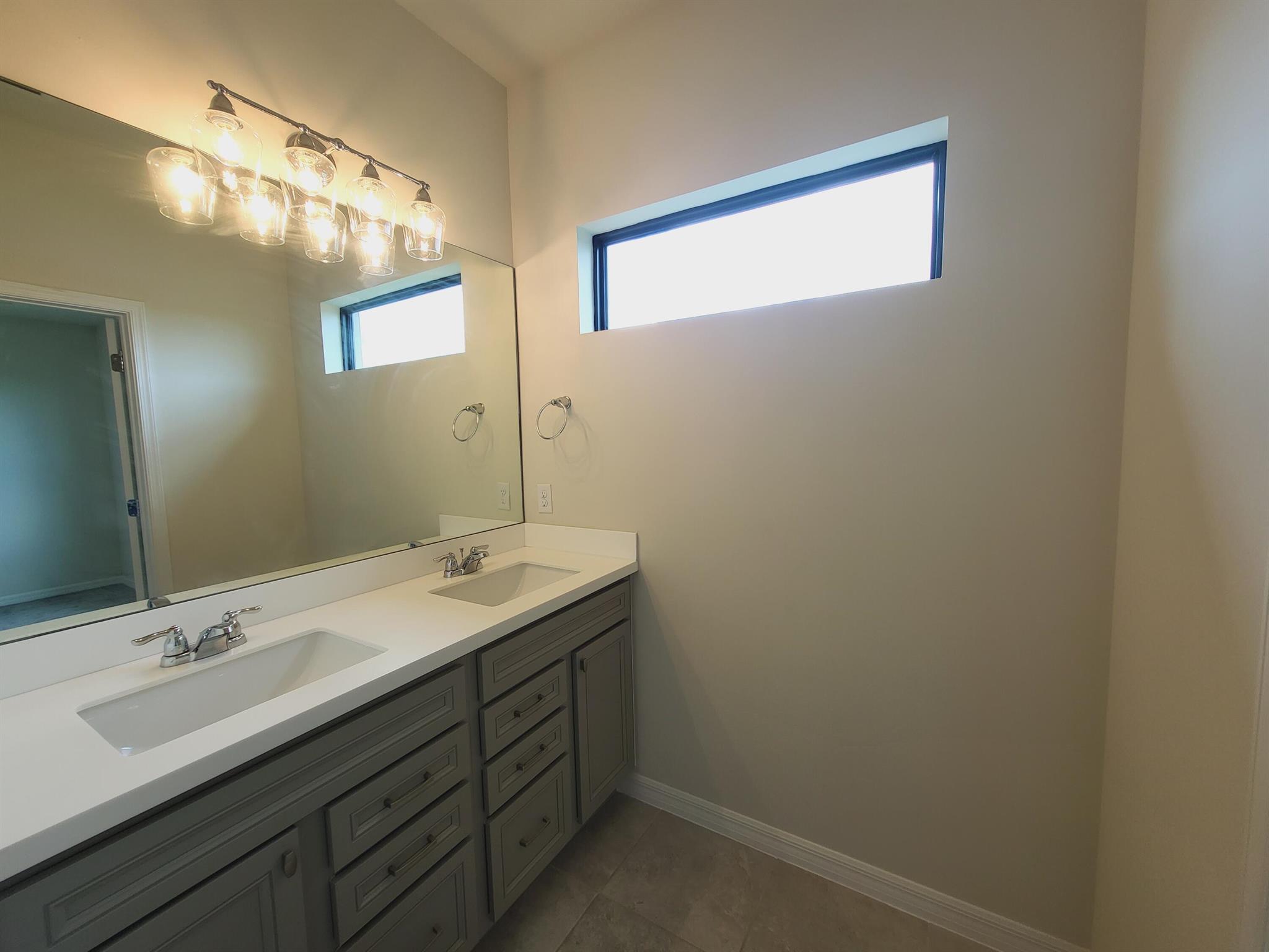PRESTON SQUARE - Residential Lease