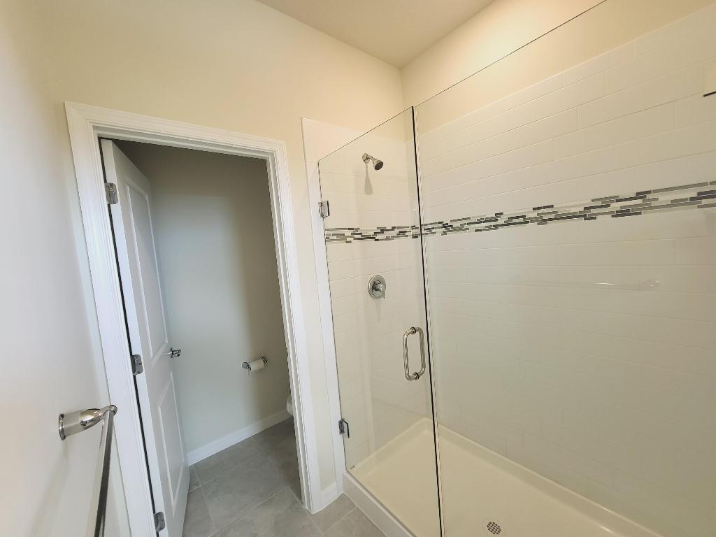 PRESTON SQUARE - Residential Lease