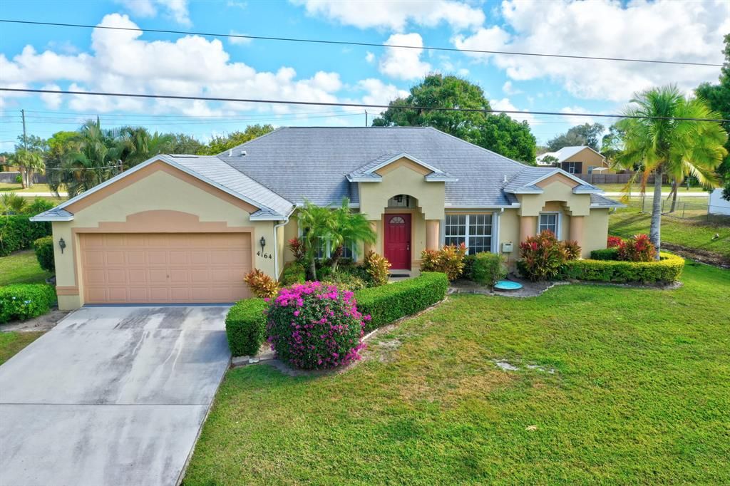 Photo of 4164 NW Baletto Street, Port Saint Lucie, FL 34983 (MLS # R10779000)