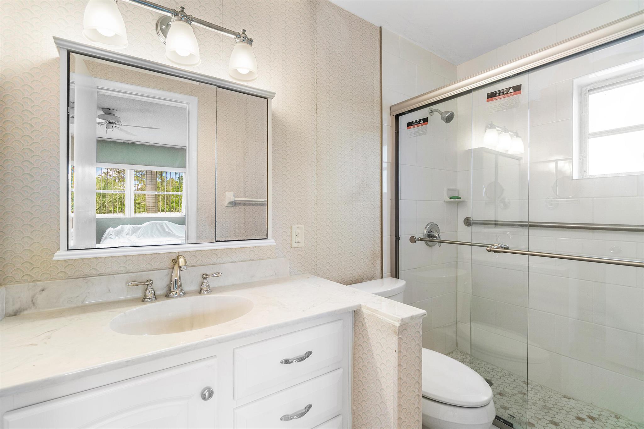 VILLAGE ROYALE CONDO 8 - Residential