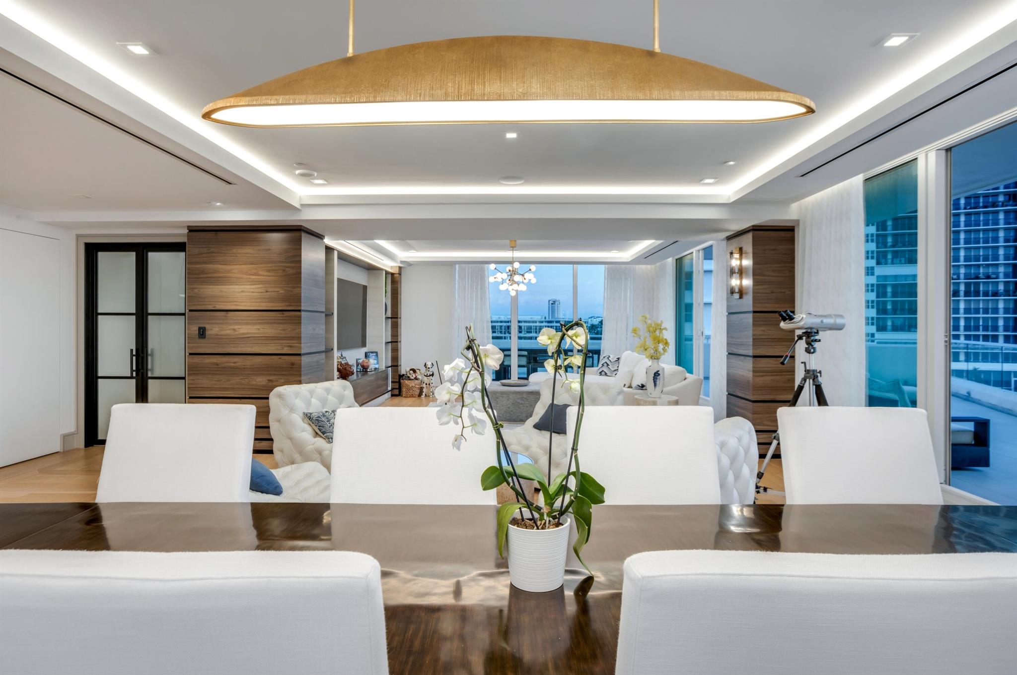 ARAGON CONDO - Residential