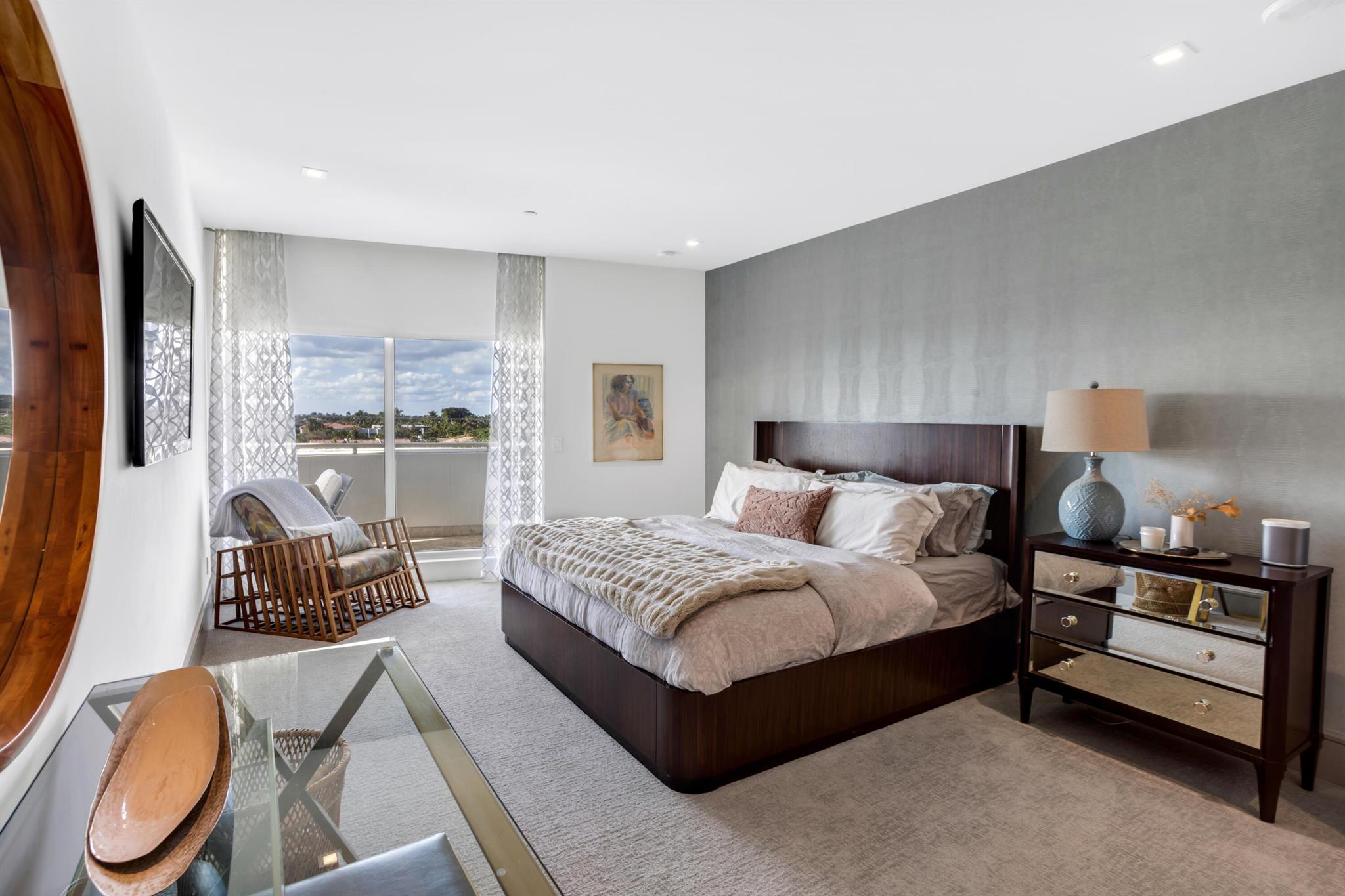 ARAGON CONDO - Residential