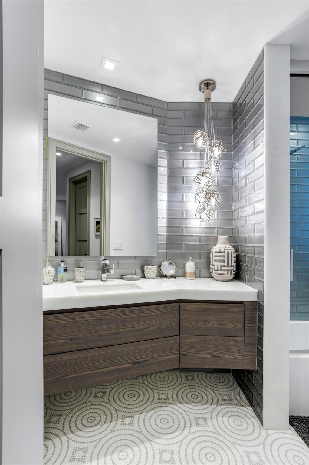 ARAGON CONDO - Residential