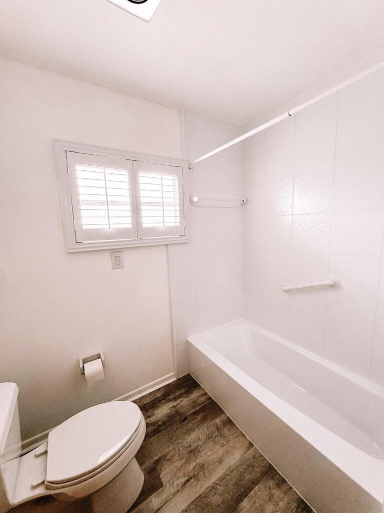 HOBE SOUND ESTATES - Residential Lease