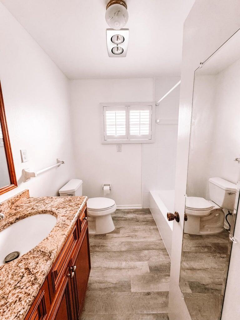 HOBE SOUND ESTATES - Residential Lease