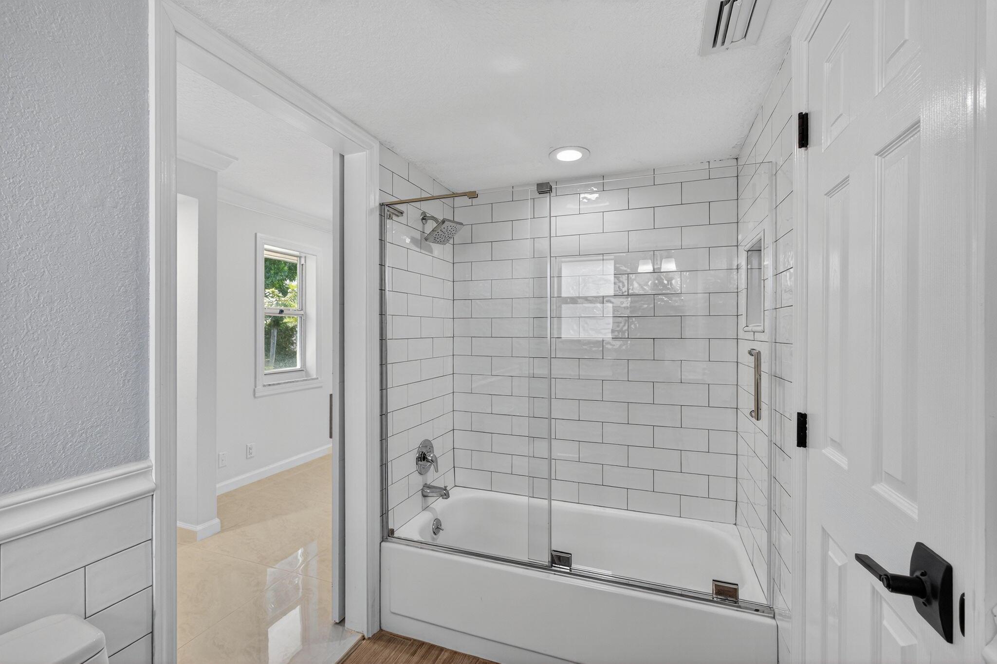 TEQUESTA - Residential Lease