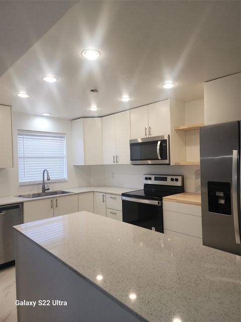 Tiny photo for 700 SE 6th Avenue #111, Deerfield Beach, FL 33441 (MLS # F10552239)